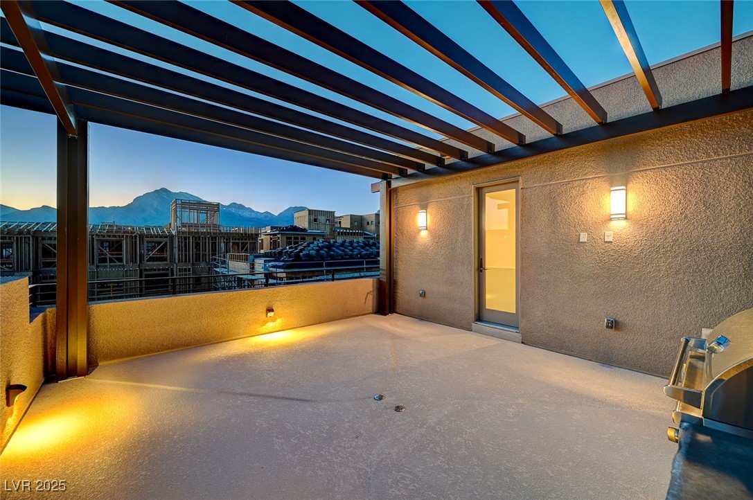 654 Spotted Falcon Street Property Photo 67