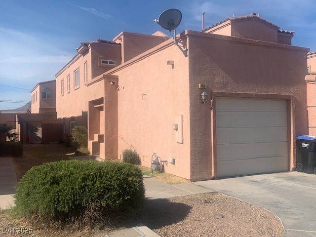 Dyer Duplex Real Estate Listings Main Image