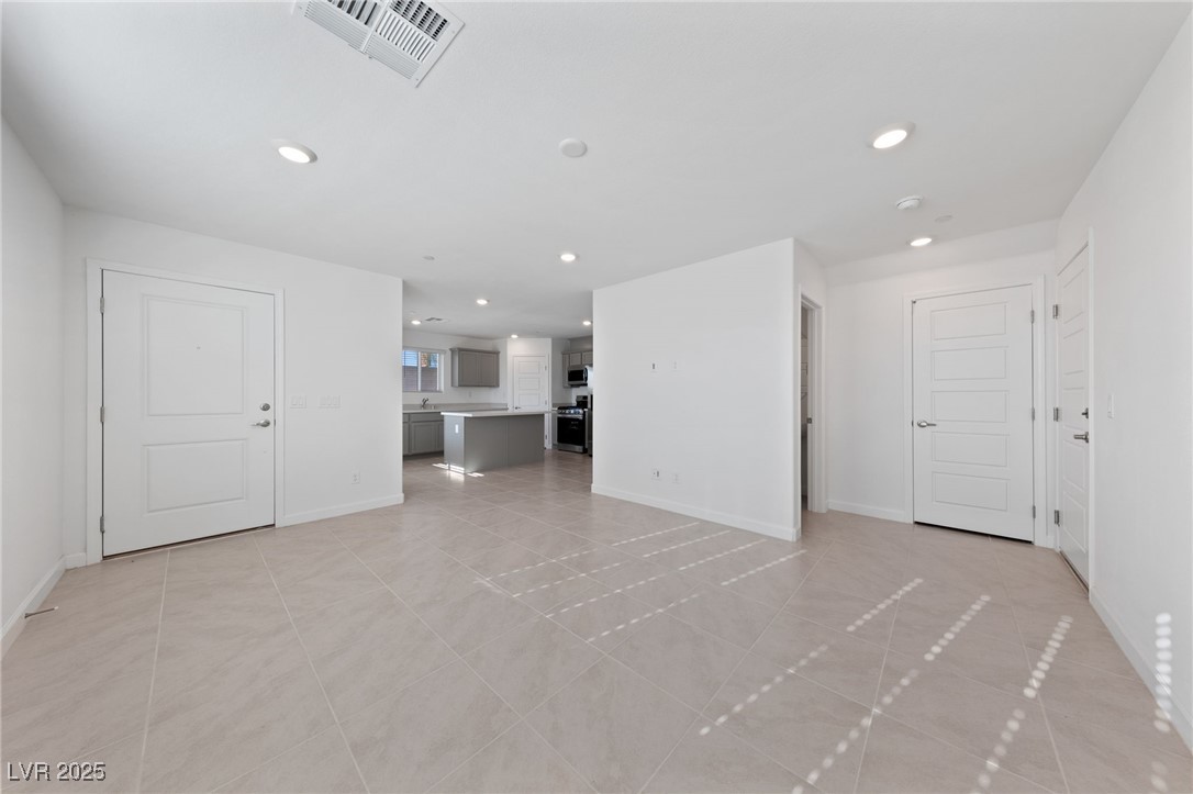 3541 Arcadian Sea Street Property Photo 4