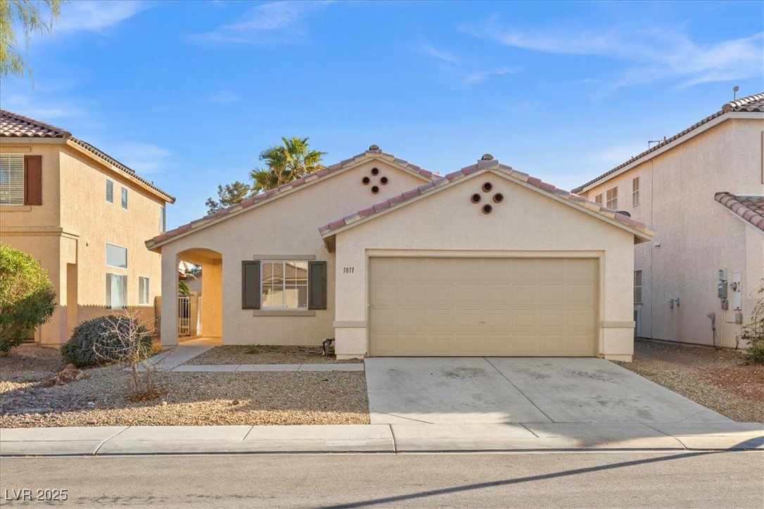 1811 Giant Pine Avenue Property Photo