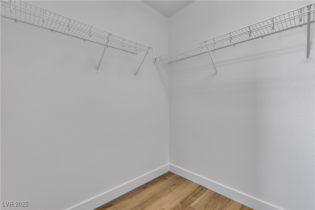 9526 Vast Valley Avenue Property Photo 37