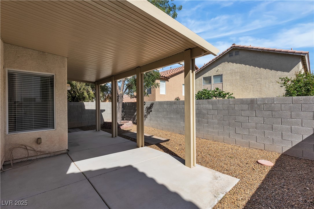 9526 Vast Valley Avenue Property Photo 42