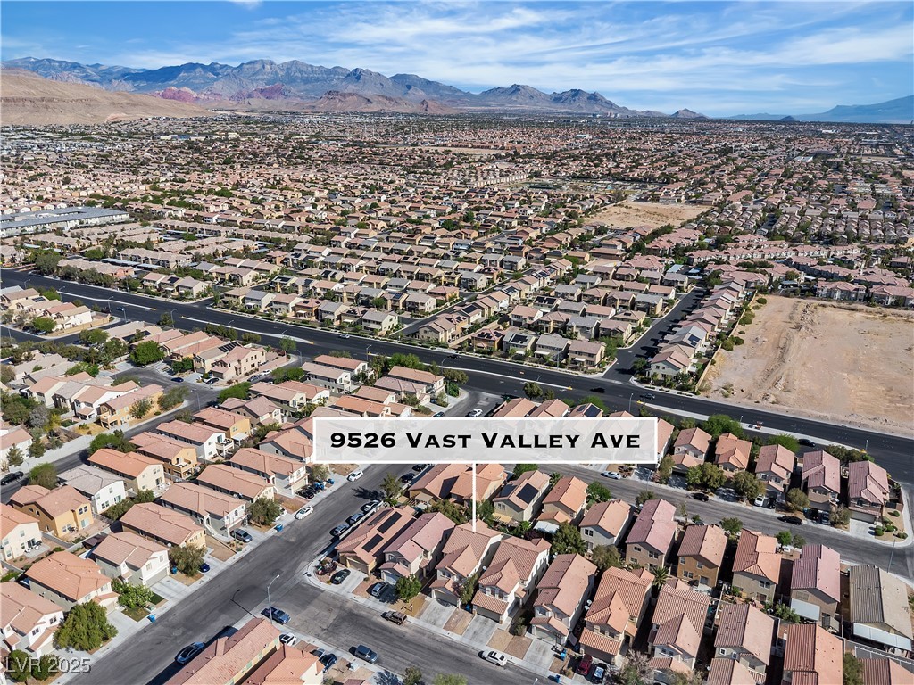 9526 Vast Valley Avenue Property Photo 50