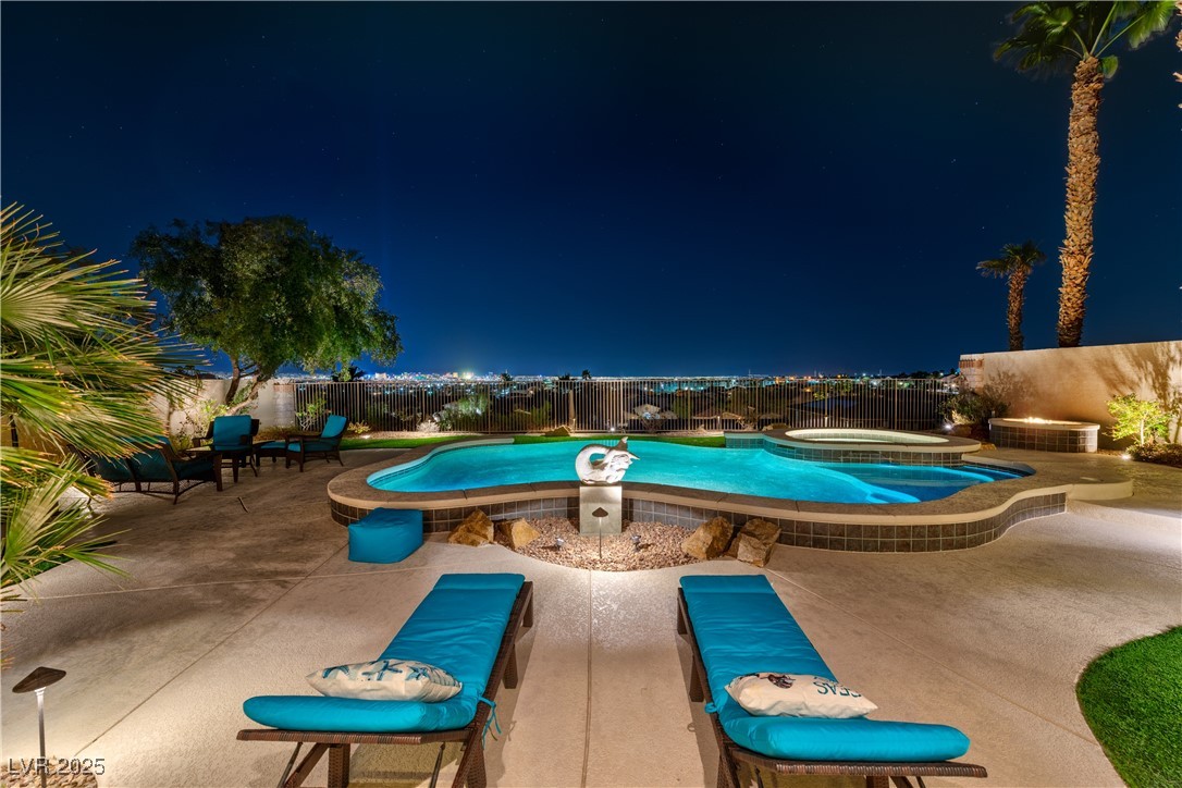 2824 Soaring Peak Avenue Property Photo