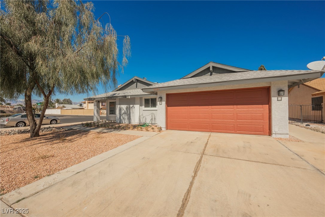 6284 Pinewood Avenue Property Photo 3