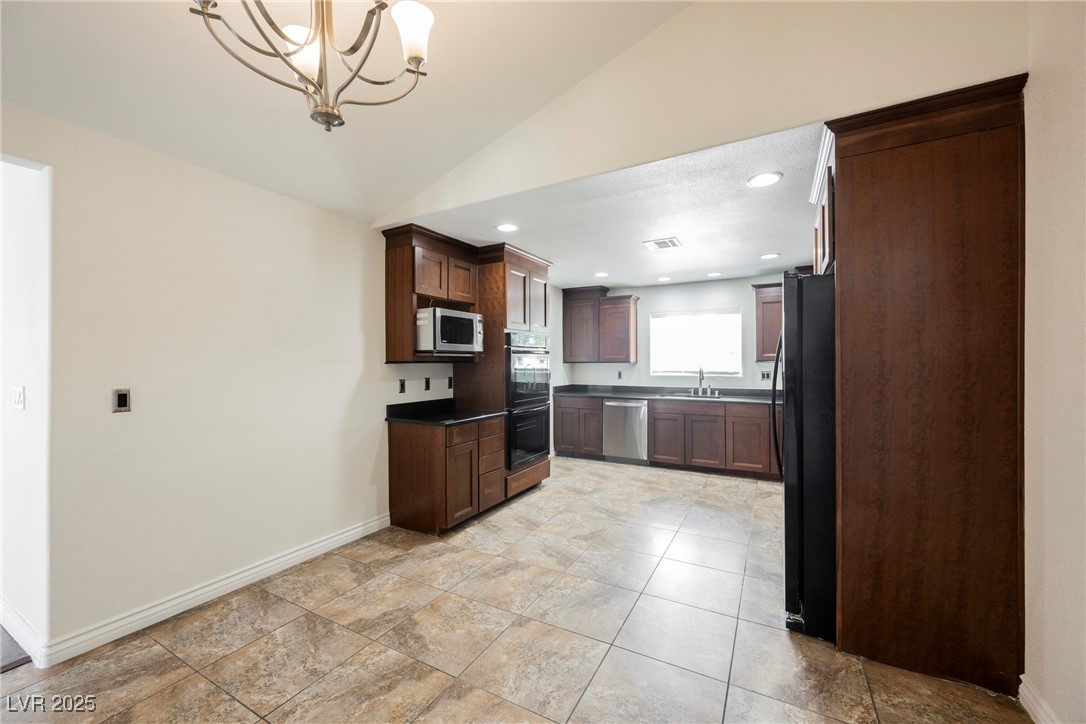 6284 Pinewood Avenue Property Photo 27