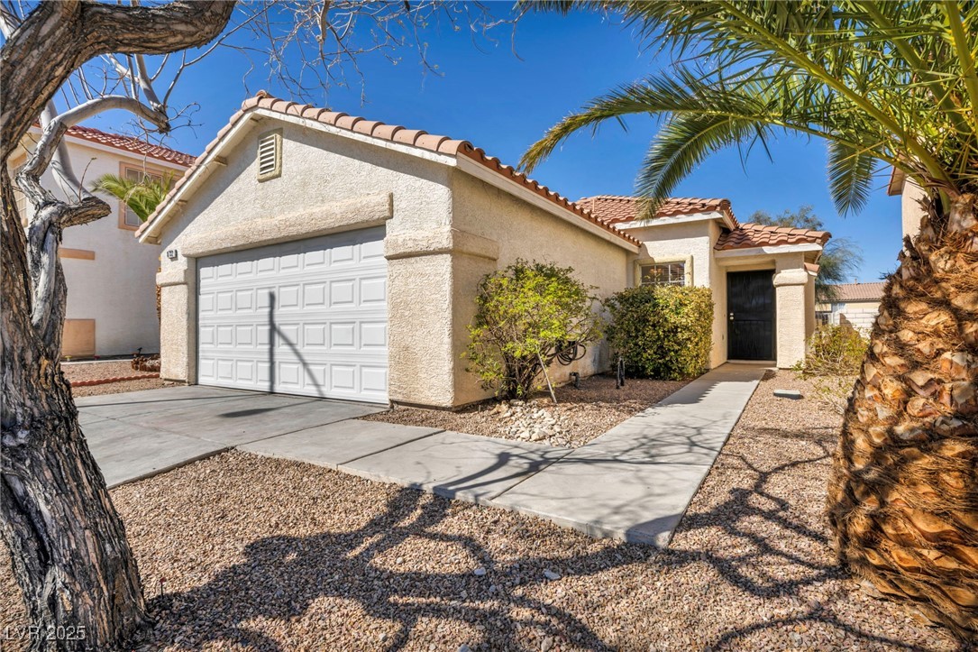 8732 Majestic Pine Avenue Property Photo