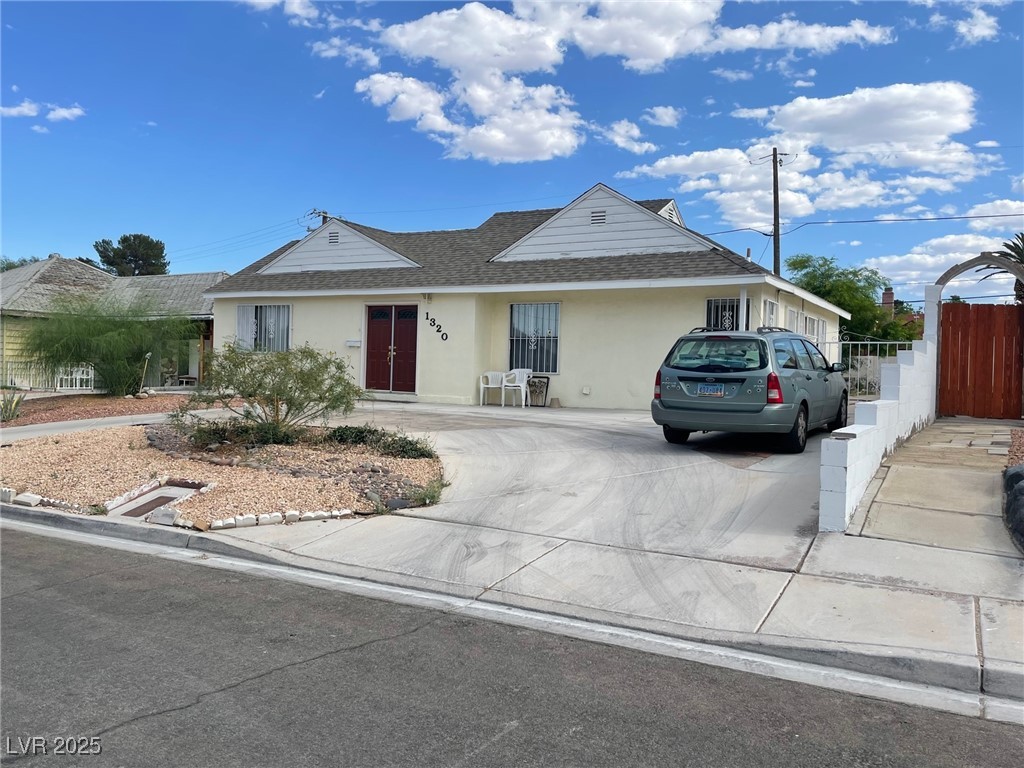 1320 Norman Avenue Property Photo 1