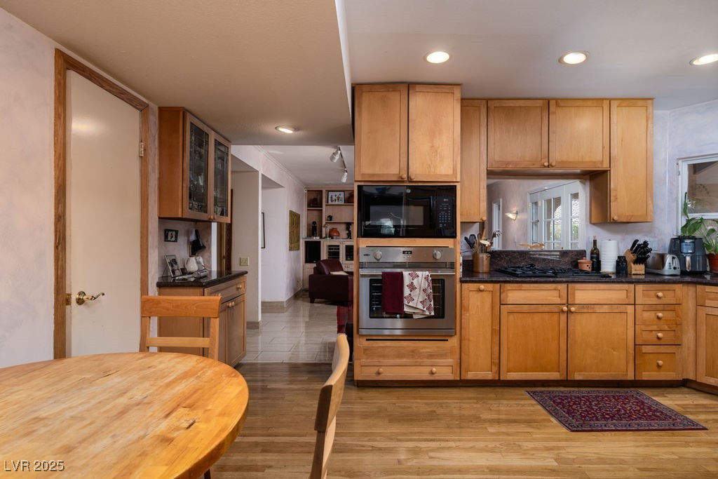 2917 Chapala Drive Property Photo 14