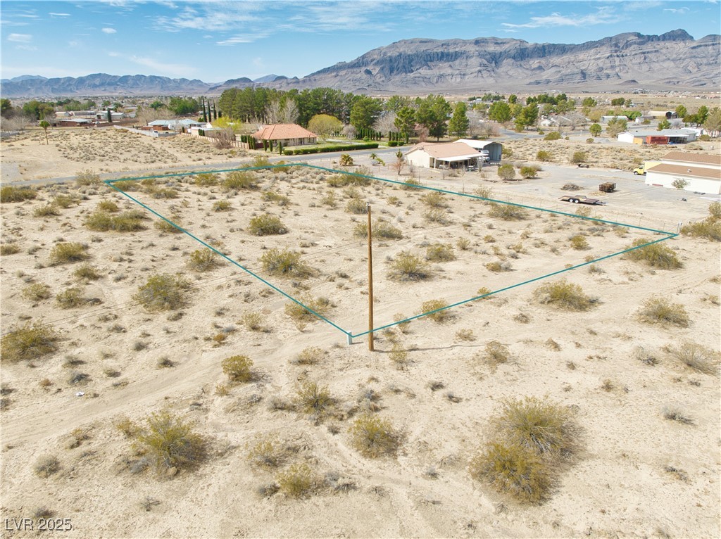 5711 North Nopah Vista Avenue Property Photo 25