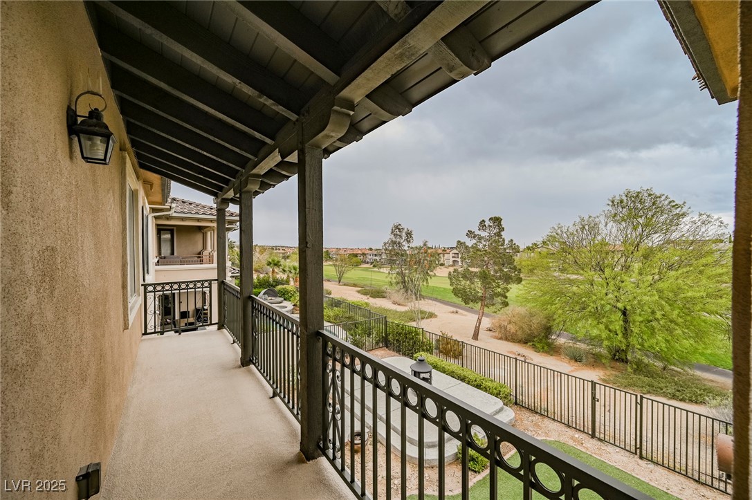 2062 Country Cove Court Property Photo 2
