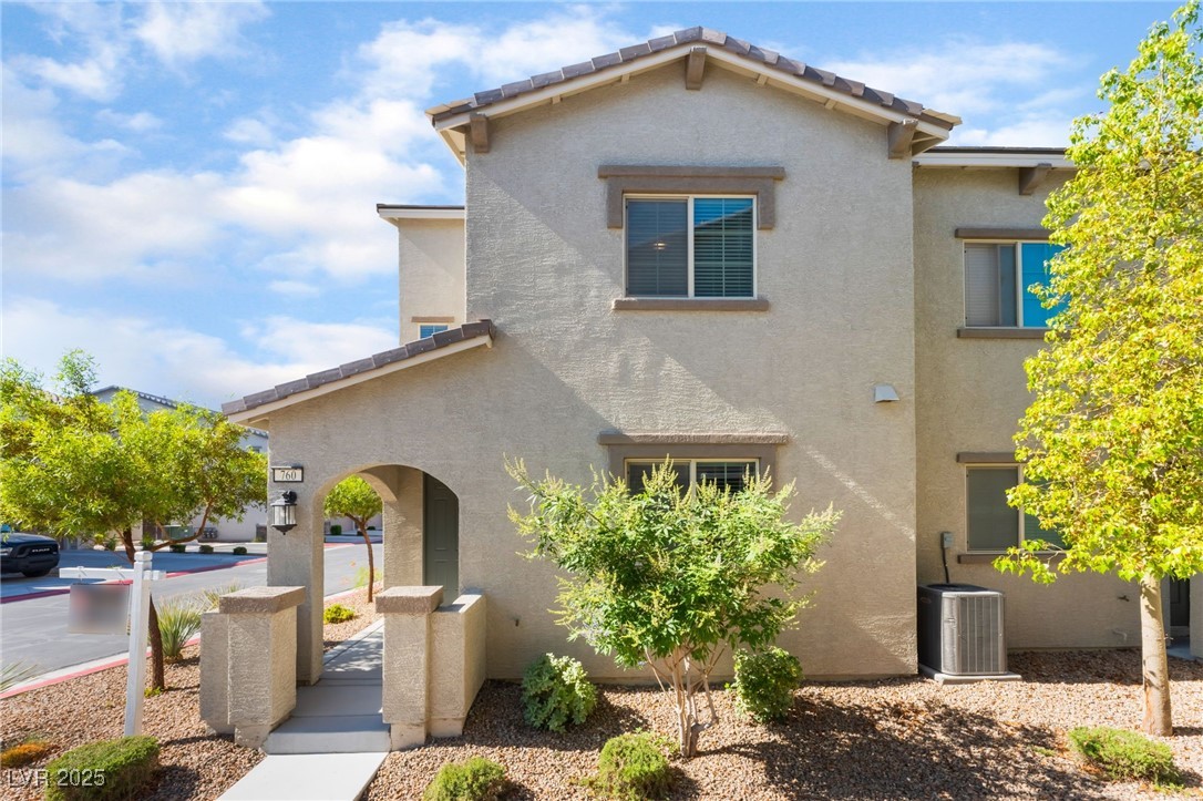 760 Crisp Morning Court Property Photo 1