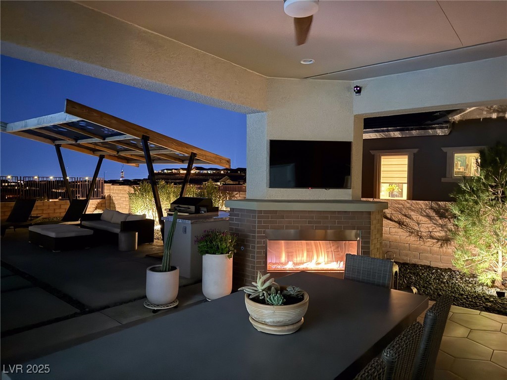 3120 Greenscape Lane Property Photo 8