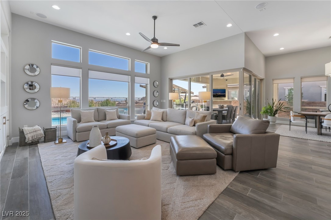 3120 Greenscape Lane Property Photo 18