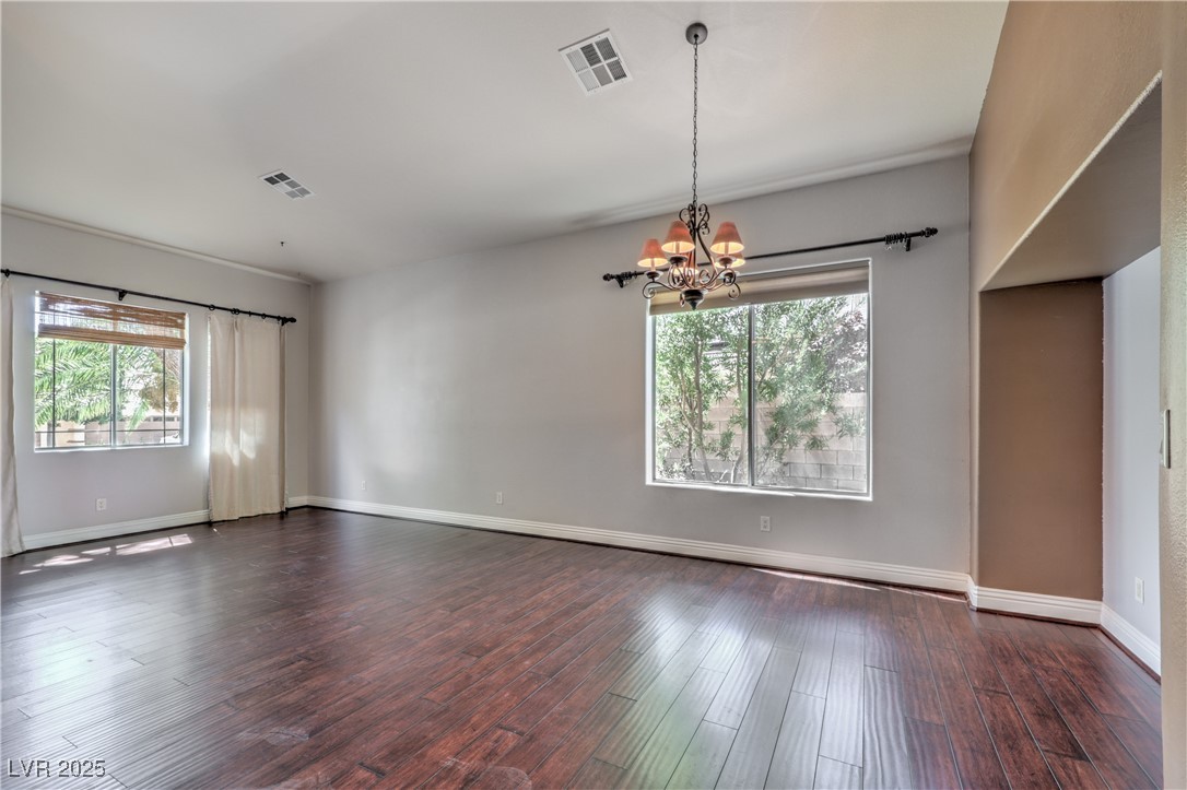 2020 Sinfonia Avenue Property Photo 7