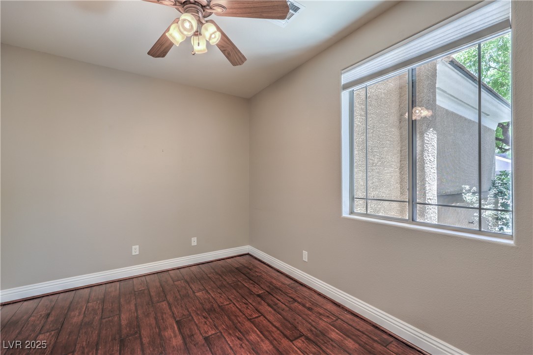 2020 Sinfonia Avenue Property Photo 9