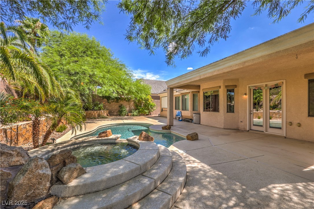 2020 Sinfonia Avenue Property Photo 33
