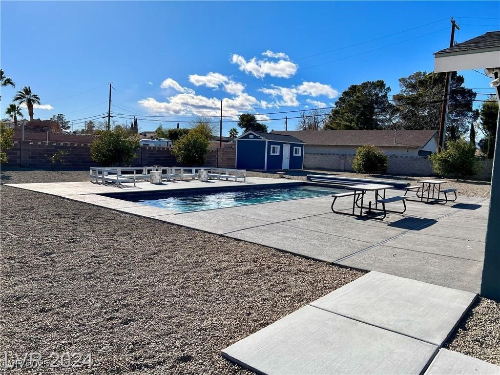 3675 West Maule Avenue Property Photo 40