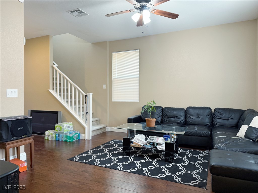 7735 Pista Way Property Photo 6