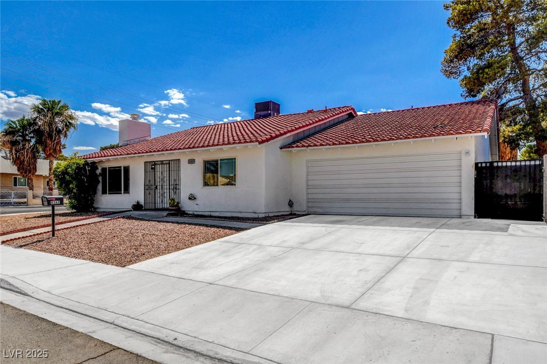 4367 South Mojave Road Property Photo