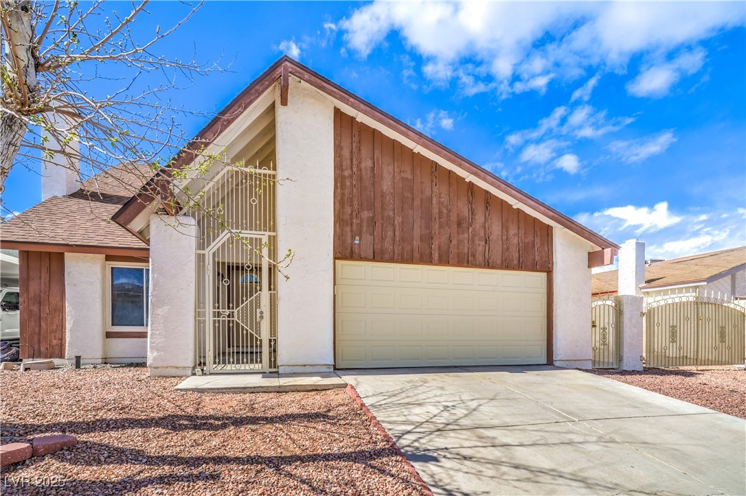 3963 Redwood Street Property Photo