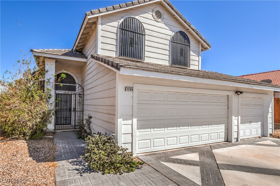 1209 Shifting Sands Drive Property Photo 3
