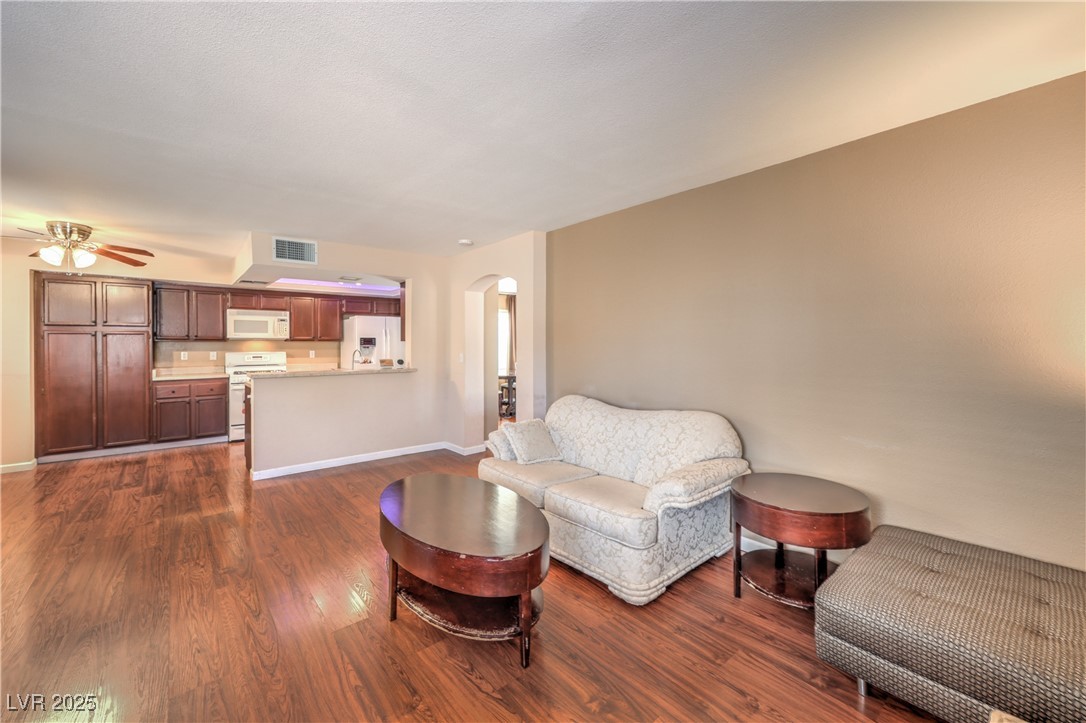 1209 Shifting Sands Drive Property Photo 13