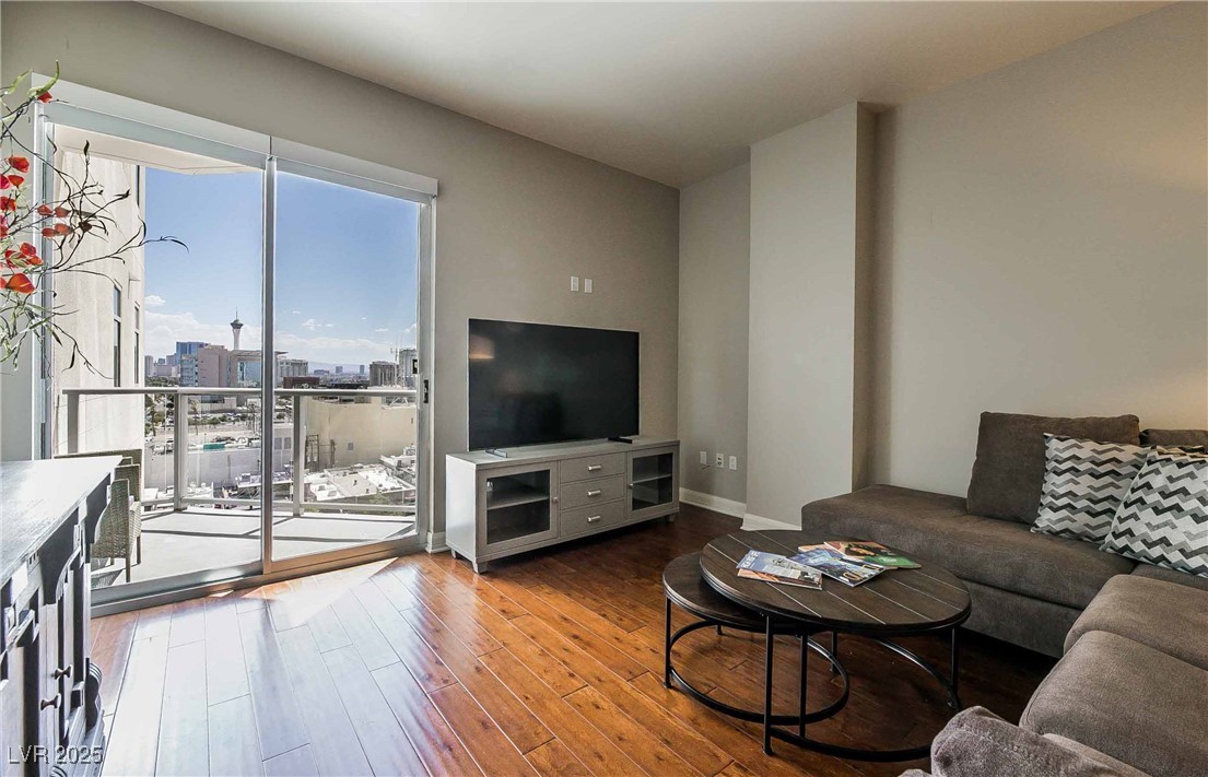 150 Las Vegas Boulevard 1114 Property Photo 1
