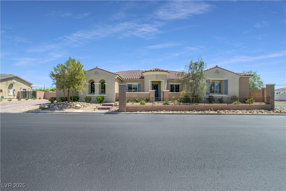 5812 Shangri La Night Court Property Photo