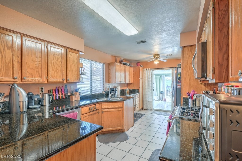 2700 Brienza Way Property Photo 4