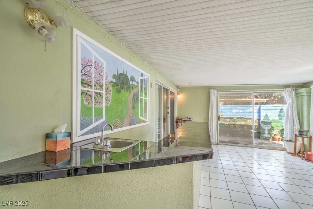 2700 Brienza Way Property Photo 7