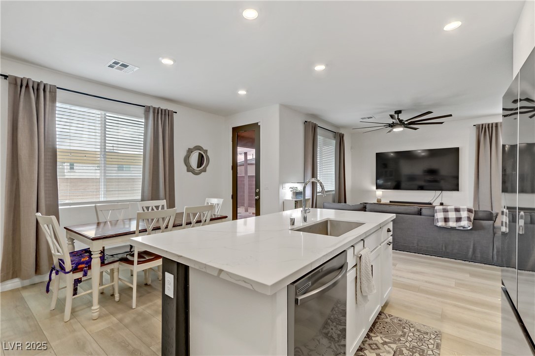 7122 Red Gulch Street Property Photo