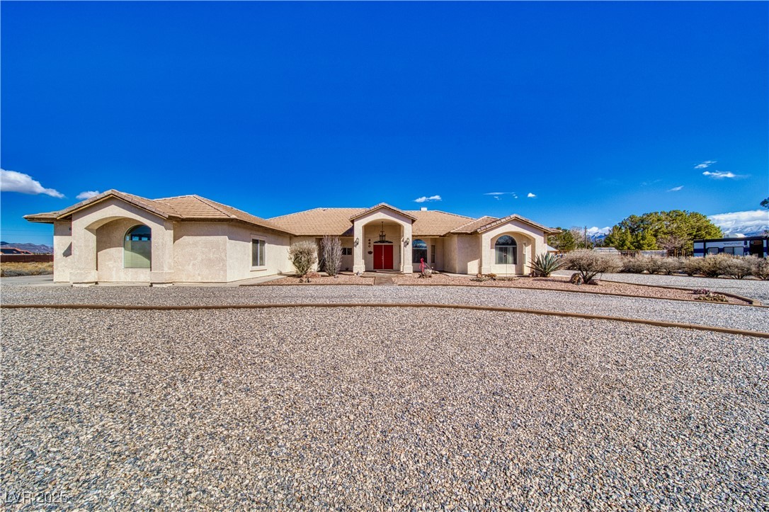 660 Indian Road Property Photo