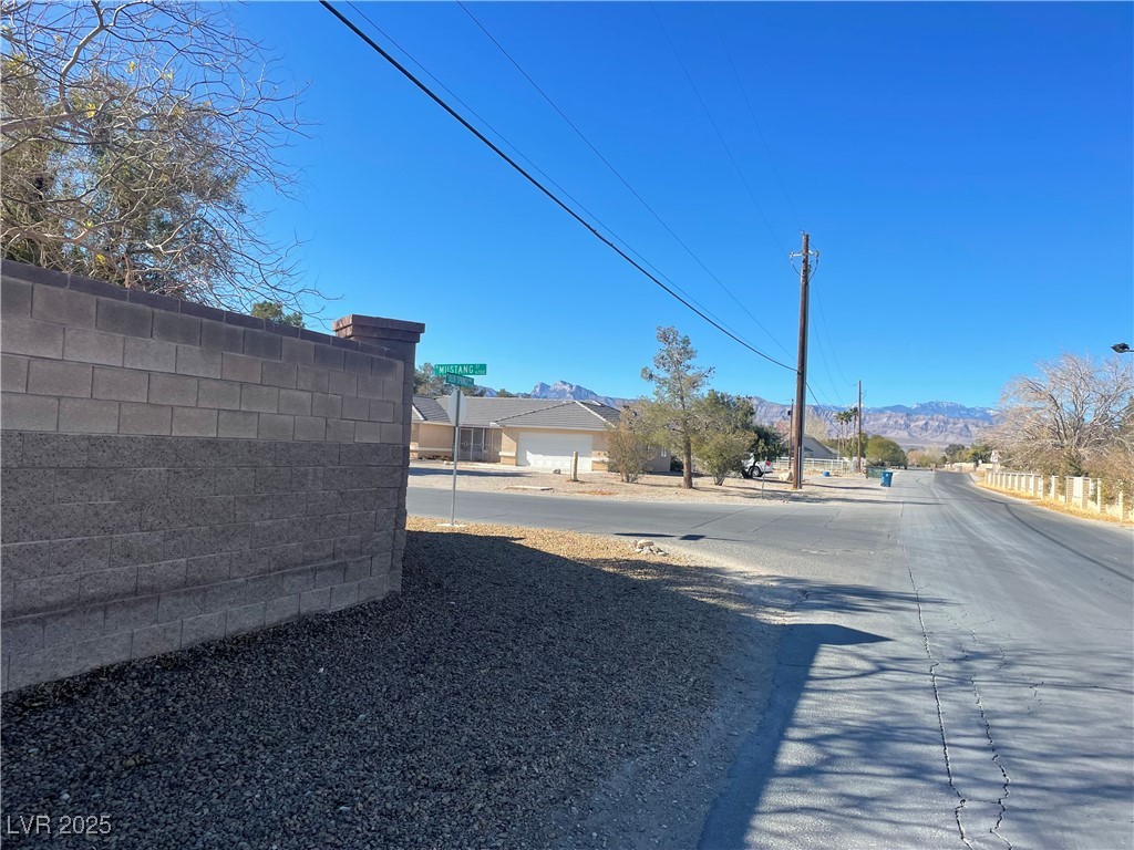 6720 Mustang Street Property Photo 6