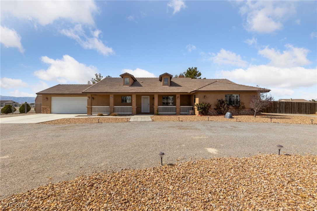 3450 Oakleaf Avenue Property Photo