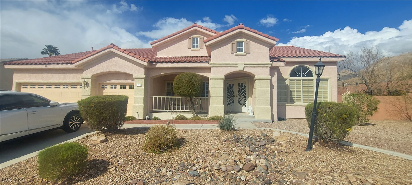 6744 Universal Avenue Property Photo
