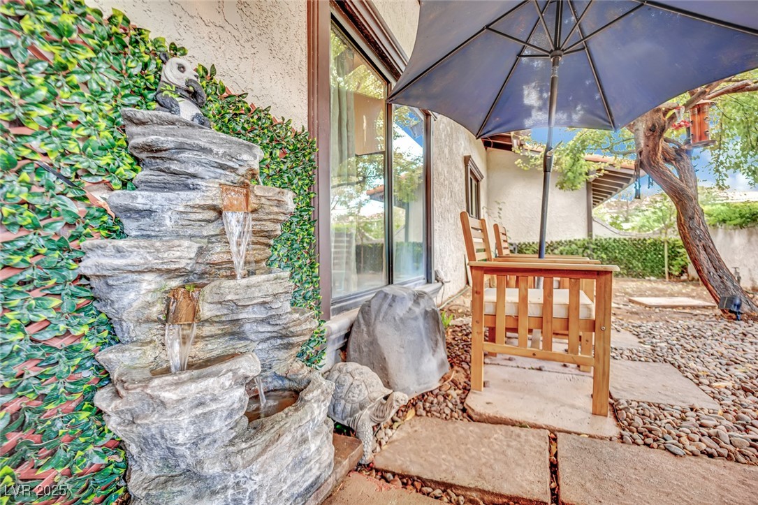 3221 Montecito Drive Property Photo 10