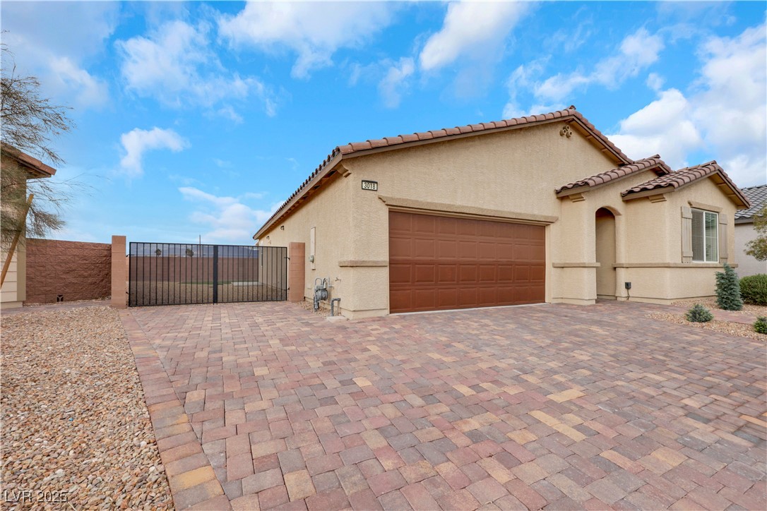 3018 Carothers Court Property Photo