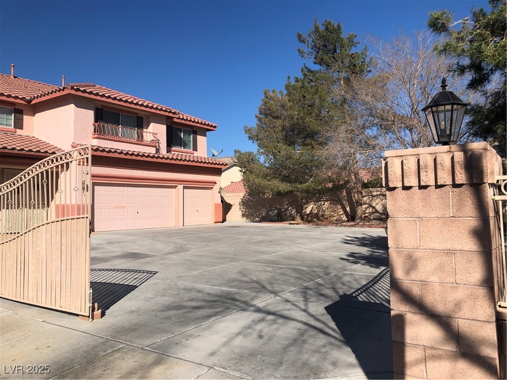 8122 Delphi Court Property Photo 3