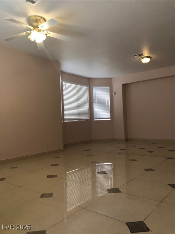 8122 Delphi Court Property Photo 7