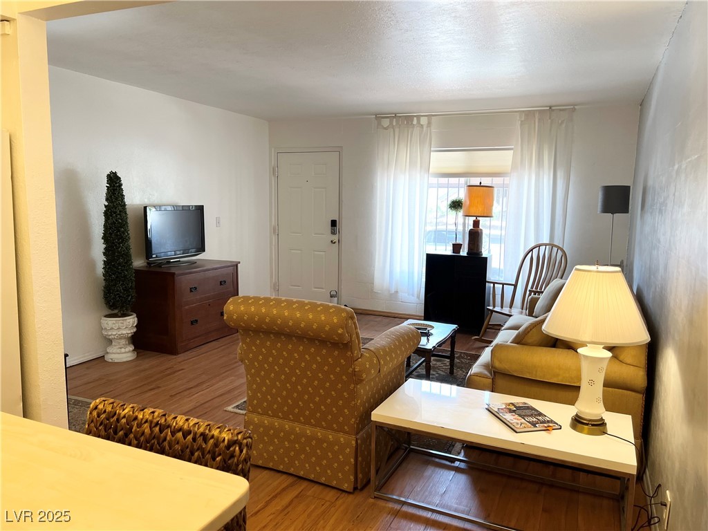 625 South Royal Crest Circle 2 Property Photo 8