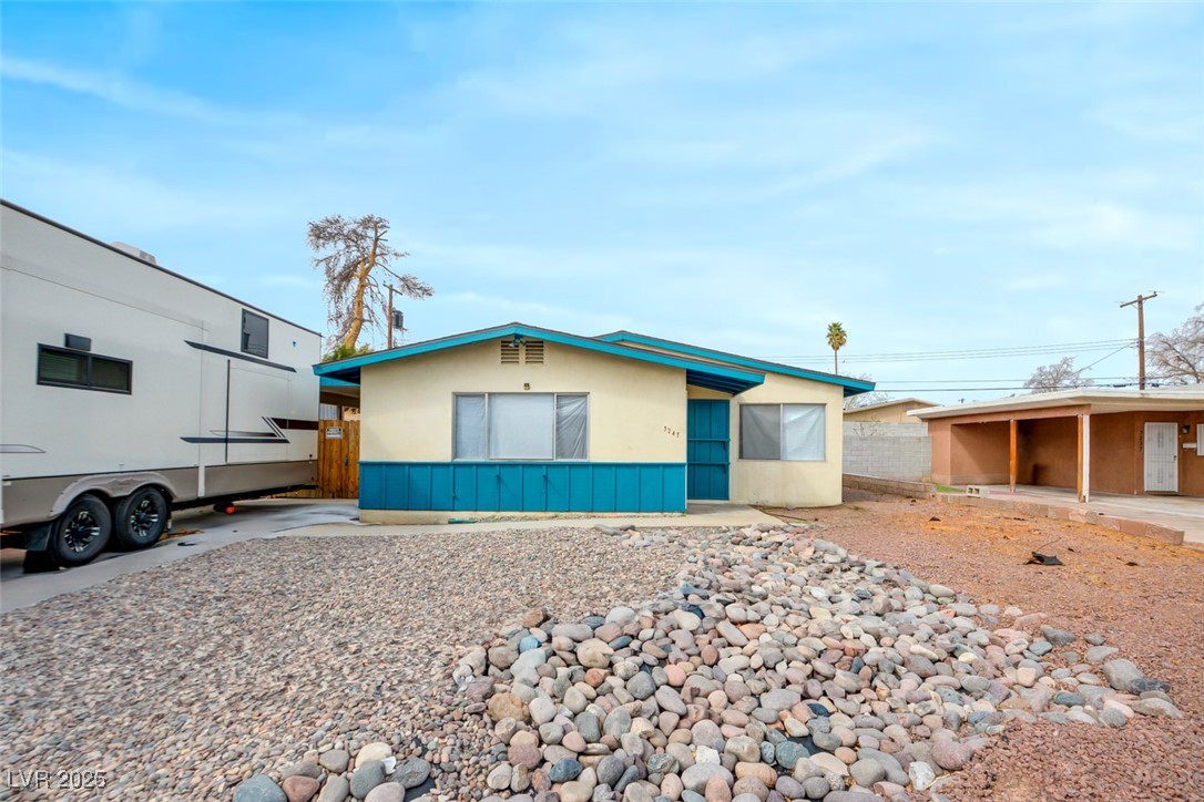 3247 Greenbriar Drive Property Photo