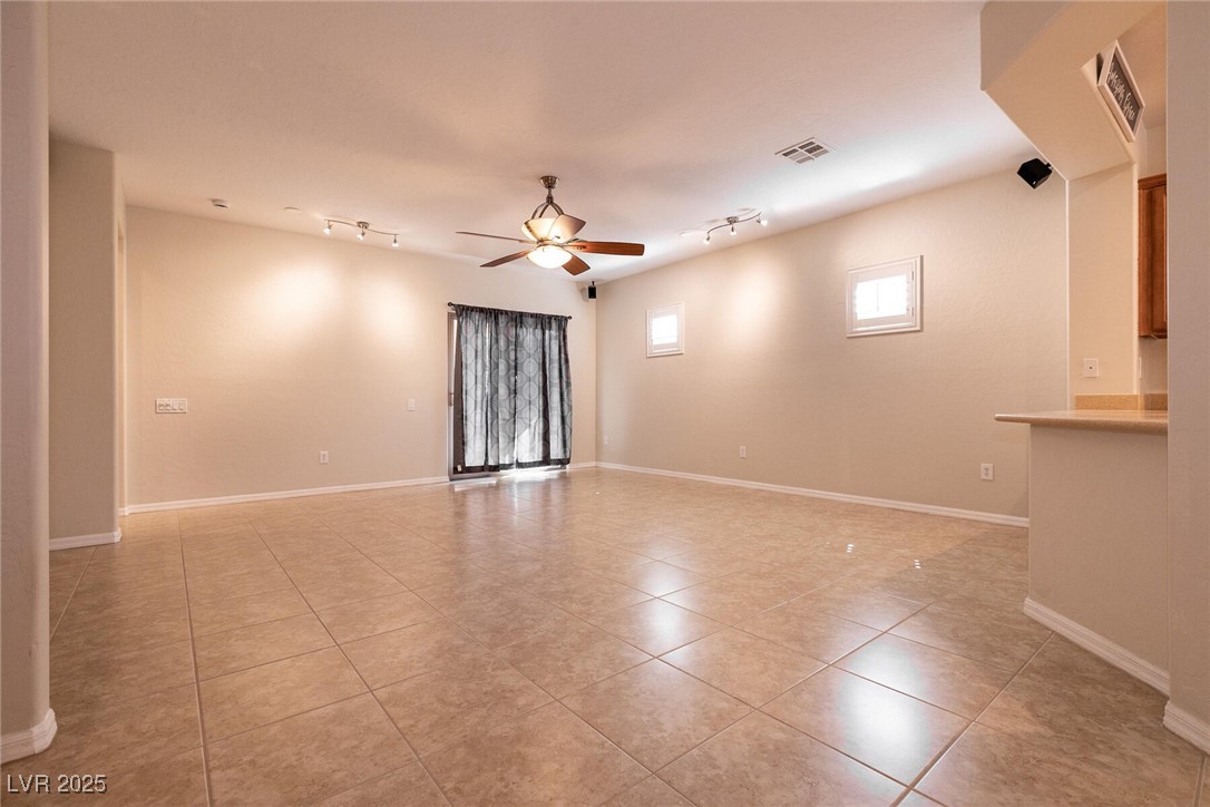 4125 Gliding Gulls Avenue Property Photo 6