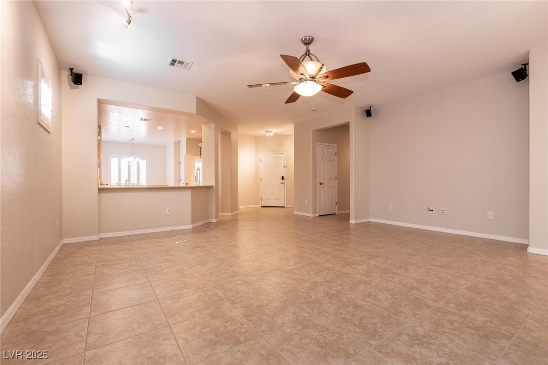 4125 Gliding Gulls Avenue Property Photo 8