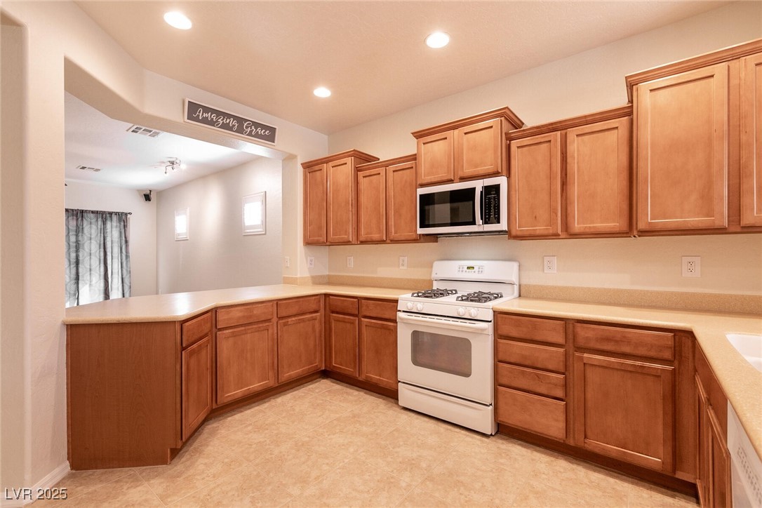 4125 Gliding Gulls Avenue Property Photo 10
