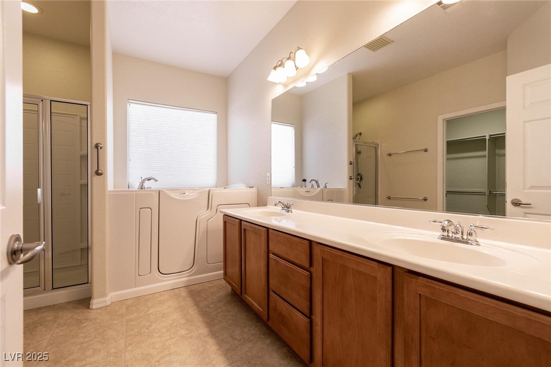 4125 Gliding Gulls Avenue Property Photo 17