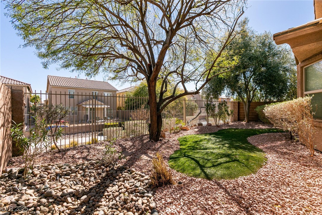 4125 Gliding Gulls Avenue Property Photo 25