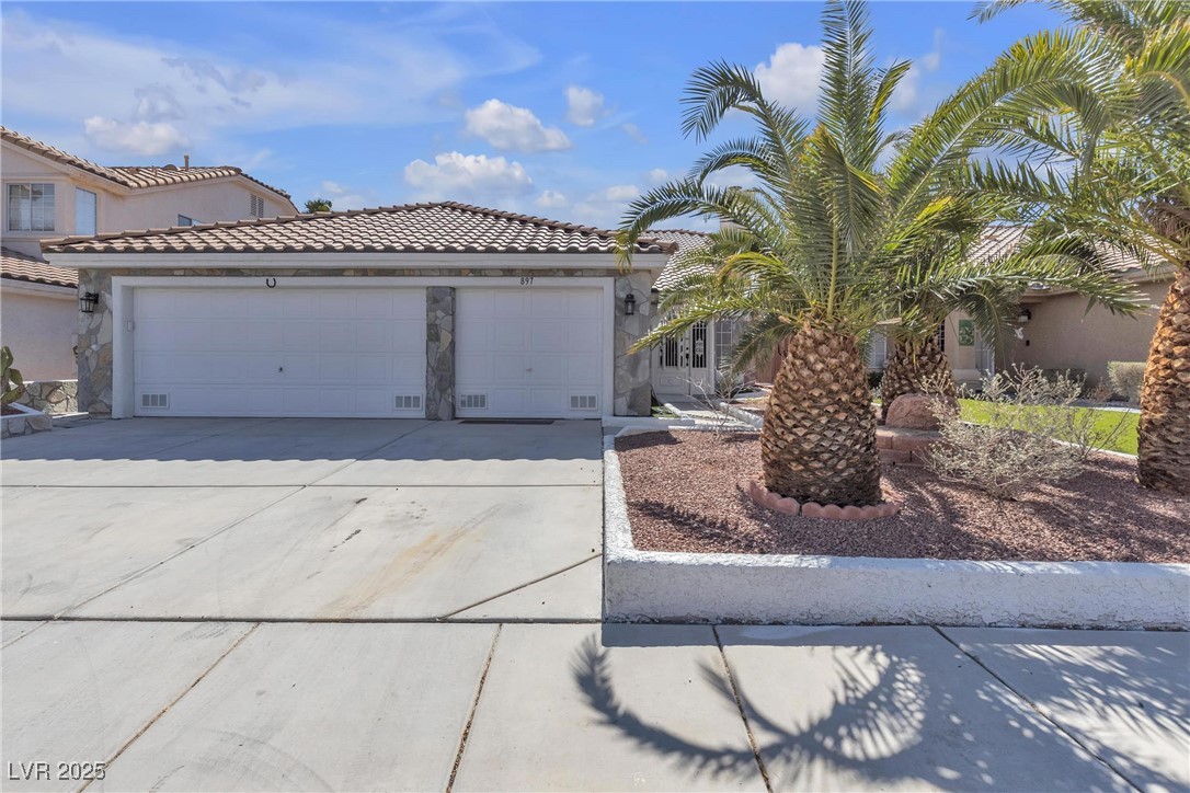 897 Cavaison Avenue Property Photo 1