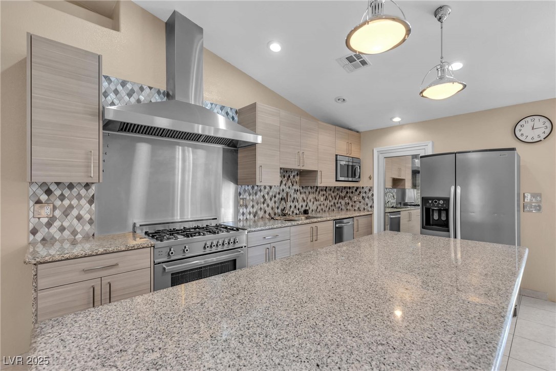 897 Cavaison Avenue Property Photo 10