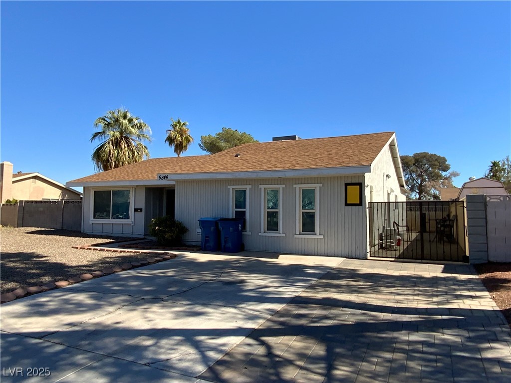 5544 Spencer Street Property Photo